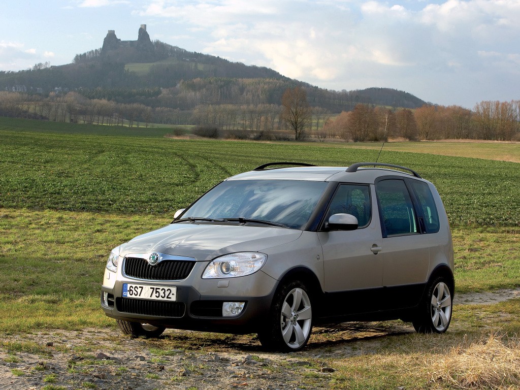 Skoda Roomster (2006) - picture 6 of 29