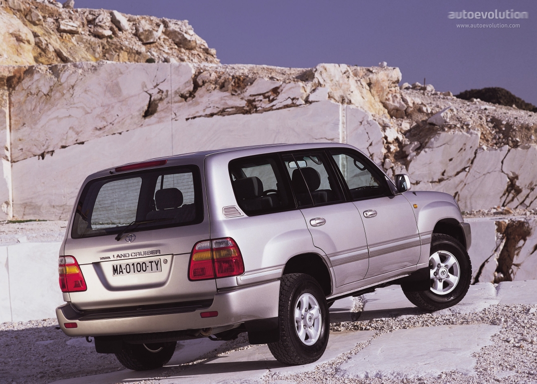 2000 toyota land cruiser vx specifications
