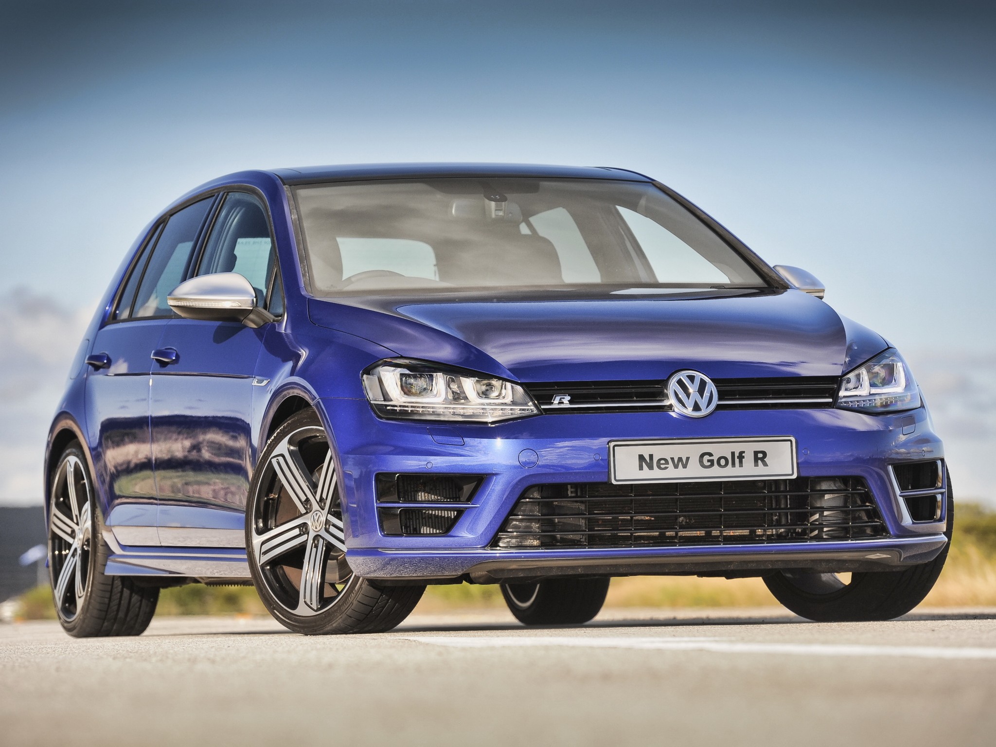 2013 Volkswagen Golf VII R - 5 Doors Specs & Photos - autoevolution
