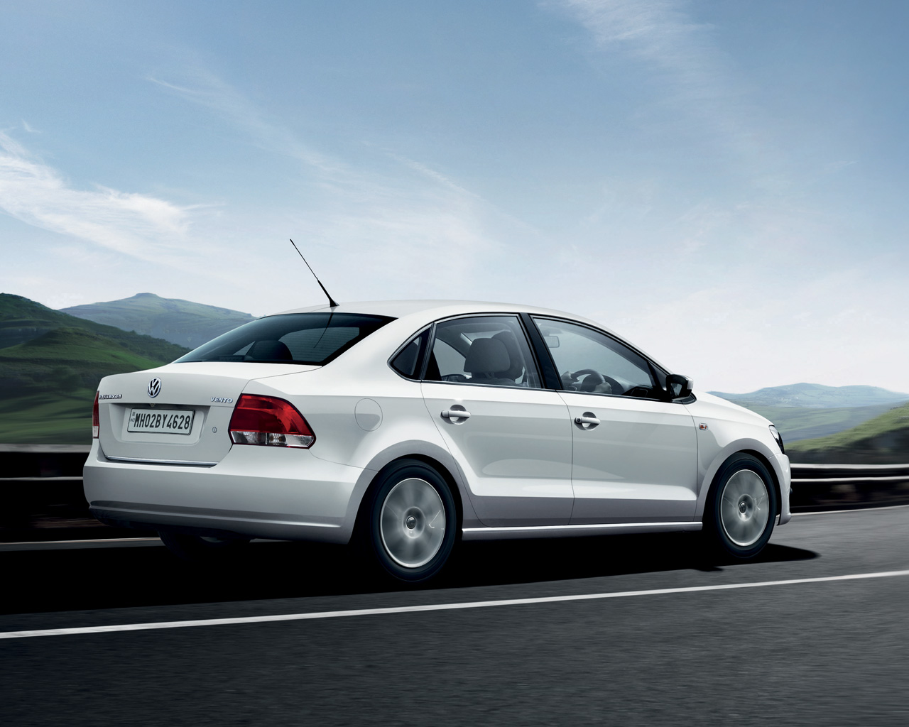 Featured image of post Vento Specifications Volkswagen vento specifications configuration including length width engine capacity cc fuel volkswagen vento is currently available in petrol engine
