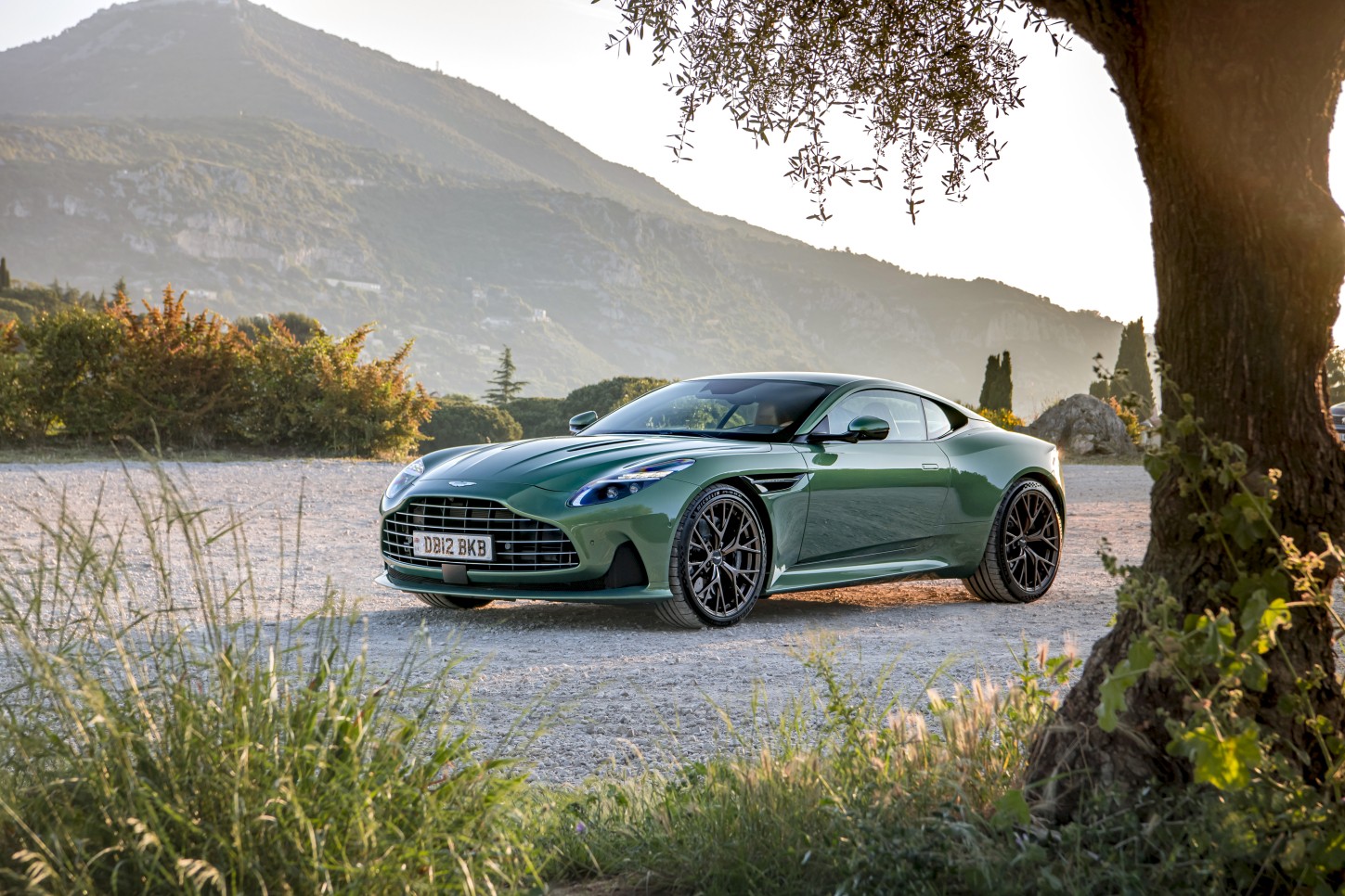 2024 Aston Martin DB12 Specs & Photos - autoevolution