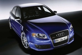 AUDI RS4 photo gallery