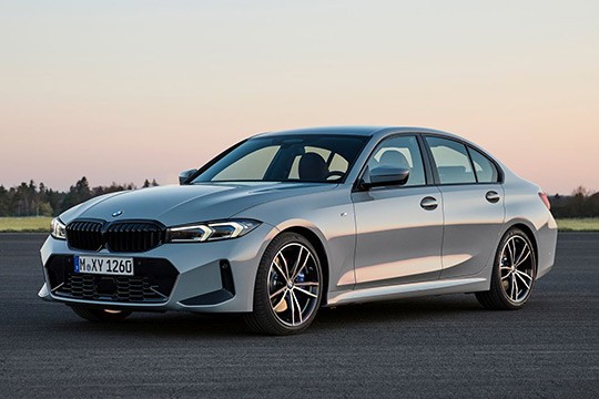 BMW 3 Series Sedan 2022 - Present
