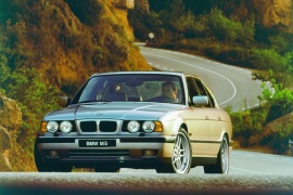 BMW M5 (E34) photo gallery