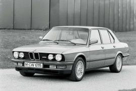 BMW M5 (E28) photo gallery