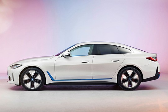 BMW i4 2021-Present
