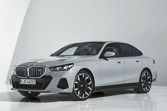 BMW i5 2023-Present