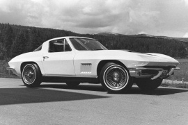 CHEVROLET Corvette C2 Sting Ray Coupe photo gallery