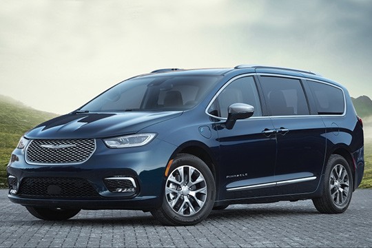 CHRYSLER Pacifica photo gallery