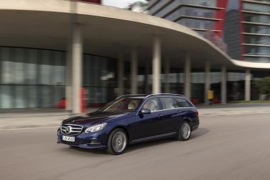 Mercedes Benz E Klasse T Modell S212 Spezifikationen Fotos 13 14 15 16 Autoevolution In Deutscher Sprache