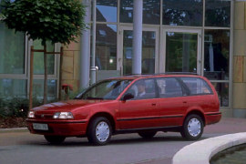 NISSAN Primera Wagon 1990-1997