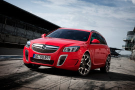 OPEL Insignia Sports Tourer OPC photo gallery