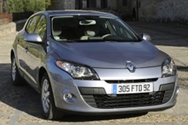 Renault Megane 3 Phase 1 Bose Edition Tce 130 specs, dimensions