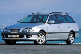 TOYOTA Avensis Wagon 1997-2000