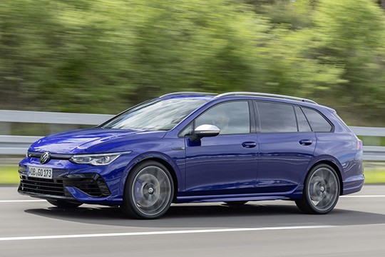 zuurgraad metgezel nicht VOLKSWAGEN Golf R Variant models and generations timeline, specs and  pictures (by year) - autoevolution
