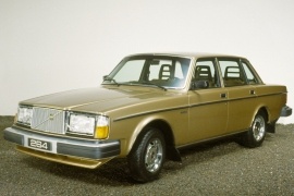 VOLVO 264 1980-1982