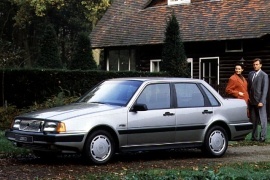 VOLVO 460 1990-1993