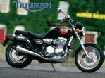 TRIUMPH Adventurer 900 (2001)