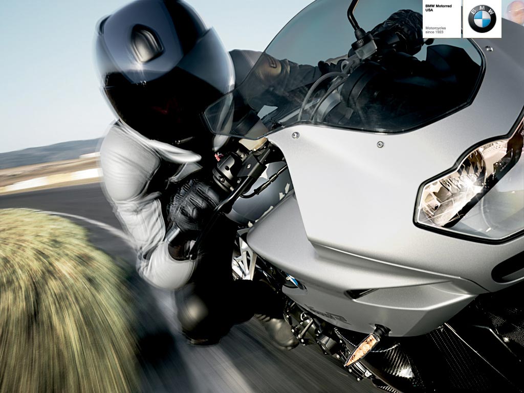 https://s1.cdn.autoevolution.com/images/moto_gallery/BMW-K1200R-Sport-7534_1.jpg