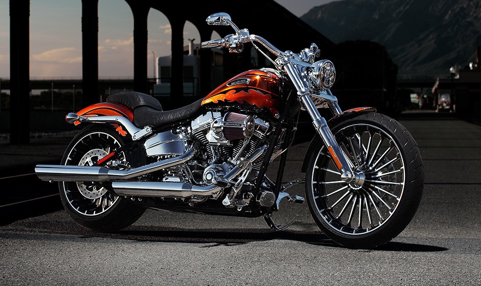 Harley Davidson Cvo Breakout 2013 2014 Specs Performance And Photos