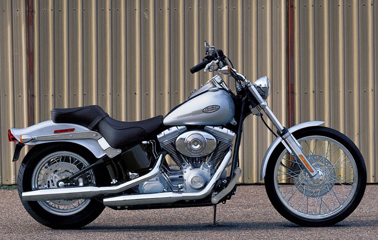 Rear Ceramic Brake Pads 2000-2005 Harley Davidson FXST Softail Standard Set ml