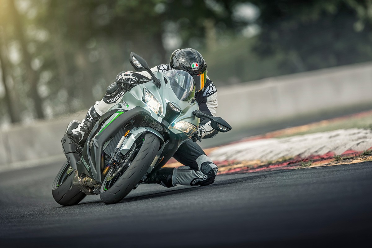 2021 Kawasaki Ninja ZX-10R ABS Guide • Total Motorcycle