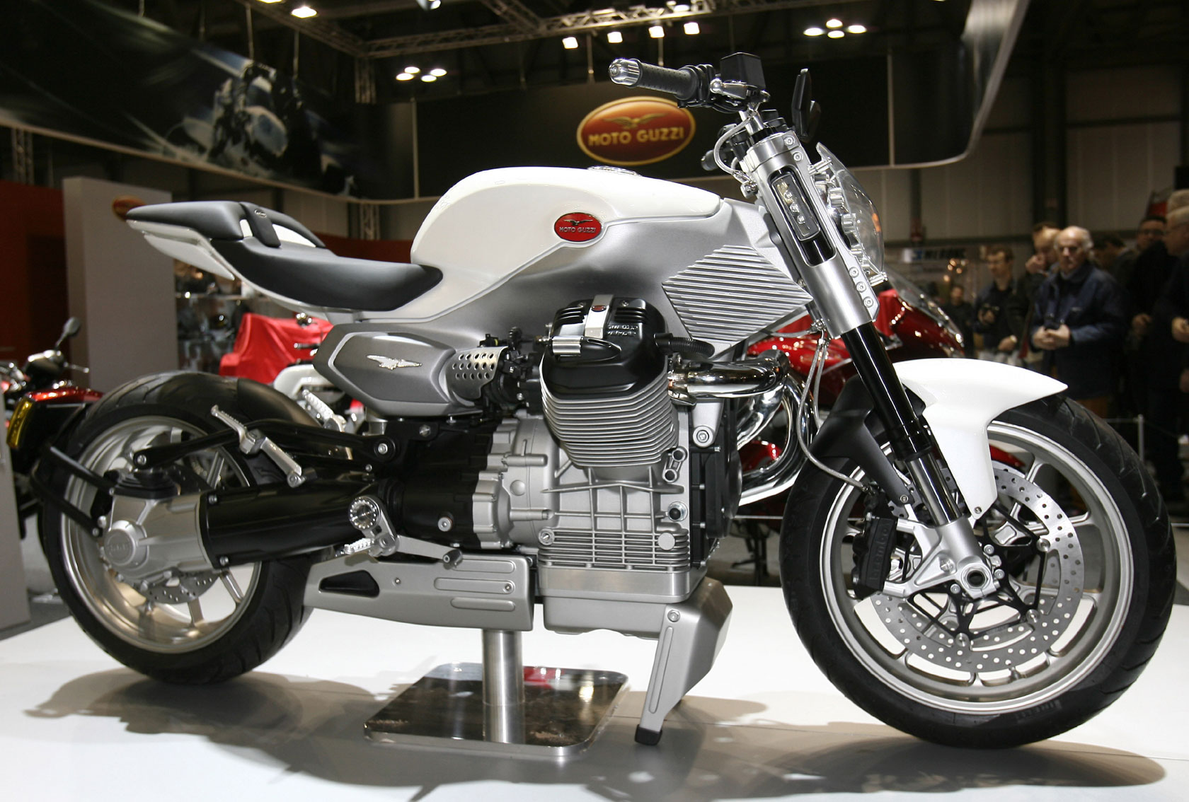 2021 Moto Guzzi V7 Special Guide • Total Motorcycle
