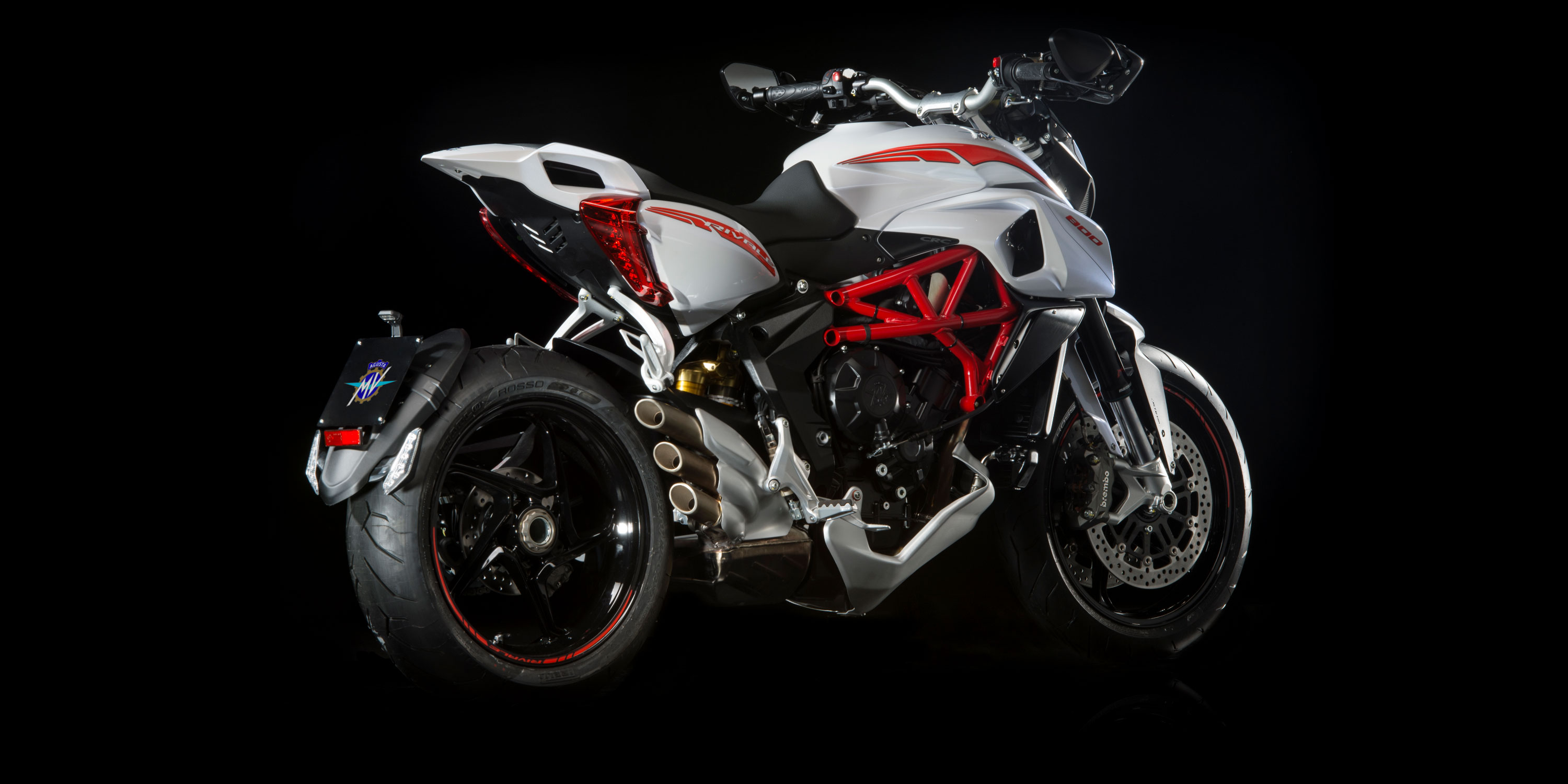 BMF2014 MV Agusta Rivale 800 chiếc nakedbike mạnh mẽ và hầm hố đến từ  nước Ý