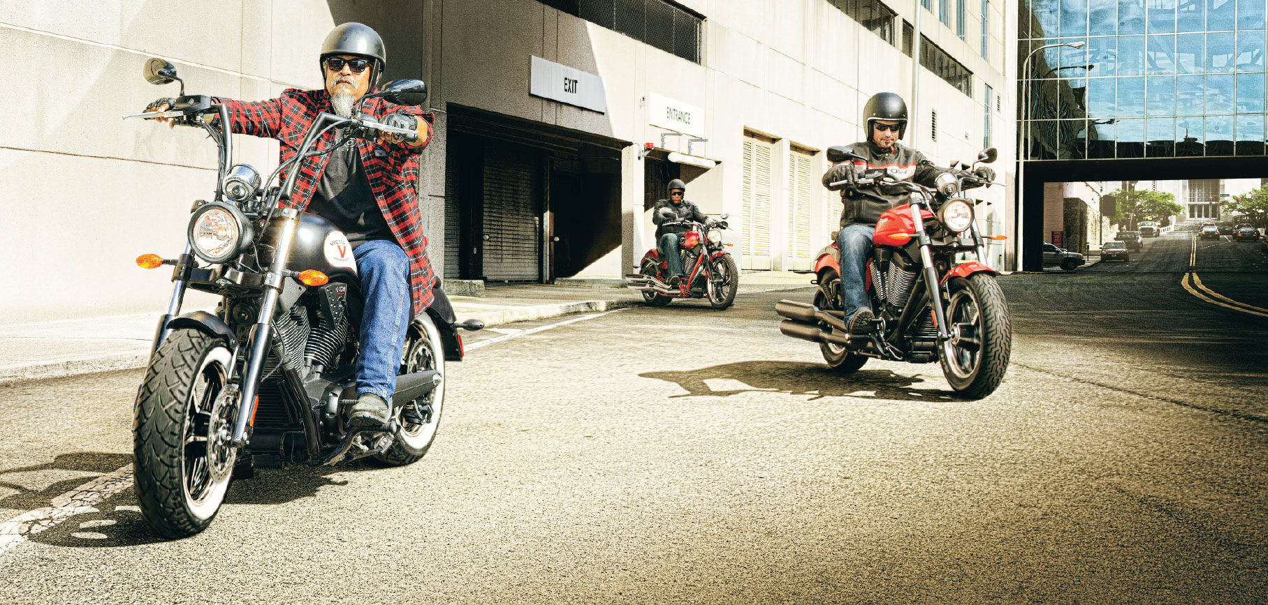 2014 Victory High-Ball Cruiser Motorcycle Review