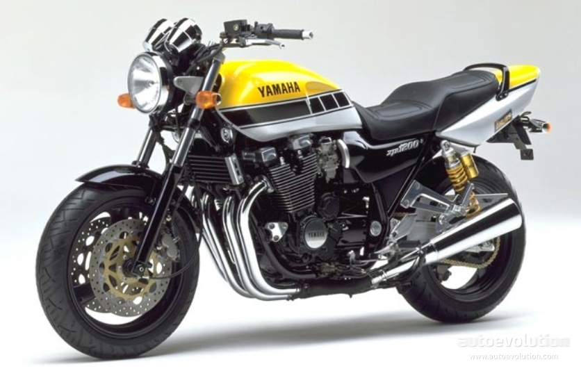 moto yamaha xjr 1200