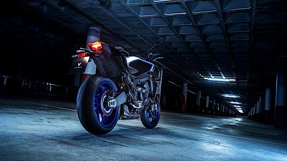 Yamaha MT-09 SP 900 2023 - Fiche moto