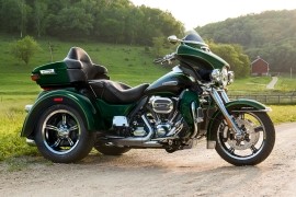 2012 Harley-Davidson FLHTCUTG Tri Glide Ultra Classic Review