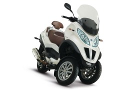 All PIAGGIO MP3 models and generations by year, specs reference