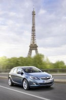 Opel Astra Sports Tourer photo