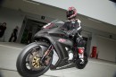 2011 Ninja ZX10R race bike photo