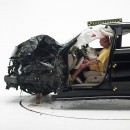 Mercedes-Benz M-Class W166 Crash Tested by IIHS