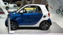 2015 smart fortwo side view