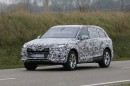 2016 Audi Q7 Spied with Matrix LED Headlights for First Time