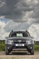 2017 Dacia Duster Prestige (UK model)