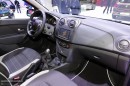 2017 Dacia Sandero Stepway facelift live at 2016 Paris Motor Show