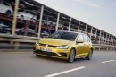 2017 Volkswagen Golf Facelift Gets R-Line Kit for Hatch and Variant