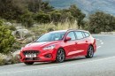 2019 Ford Focus Wagon ST-Line and Vignale Look Good in Red