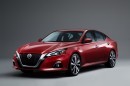 2019 Nissan Altima Debuts in New York With 2-Liter Turbo and AWD