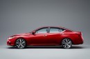 2019 Nissan Altima Debuts in New York With 2-Liter Turbo and AWD