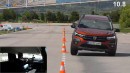 2022 Dacia Jogger slalom test by km77.com