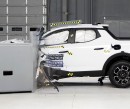 2022 Hyundai Santa Cruz IIHS crash test