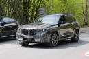 2023 BMW X5 facelift prototype
