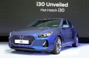 204 HP Hyundai i30 Hot Hatch Drifts in Commercial, Makes Girl Scream