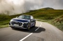 Audi SQ8 Looks Expensive in Navarra Blue and Daytona Grey
