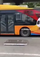 Chinese EV loses battery pack while driving